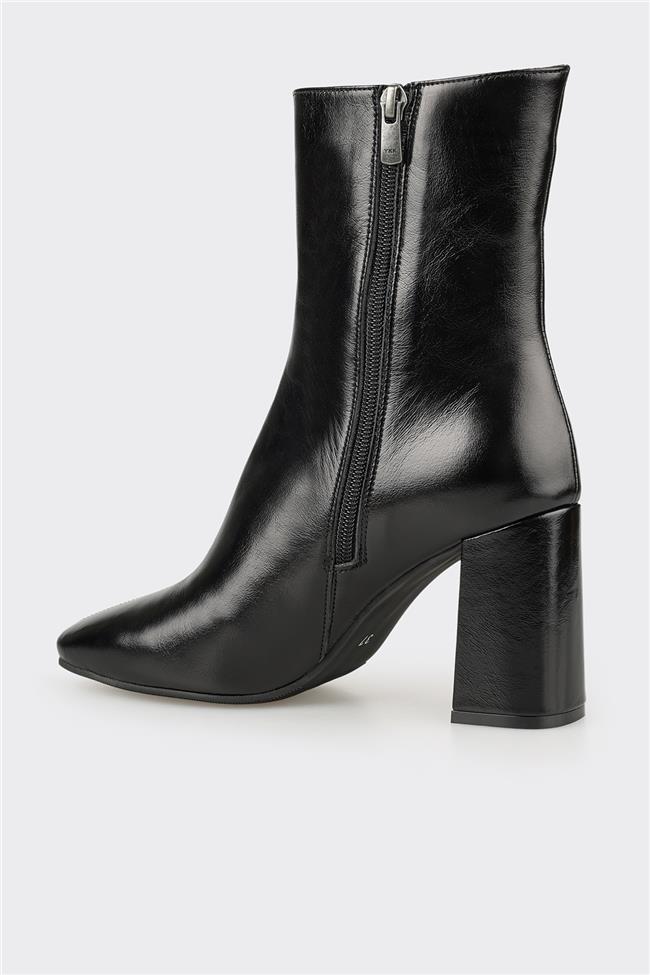 Siyah Deri Kadın Klasik Bot