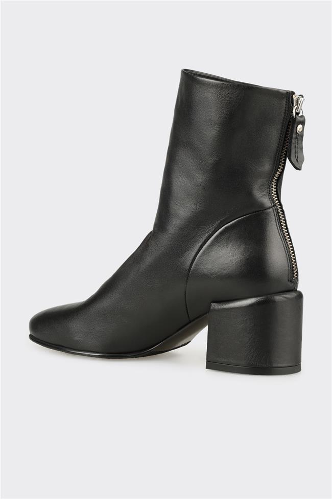 Siyah Deri Kadın Klasik Bot