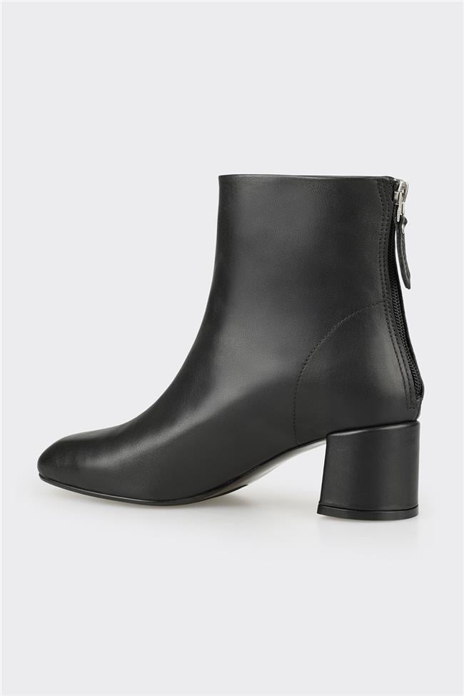 Siyah Deri Kadın Klasik Bot