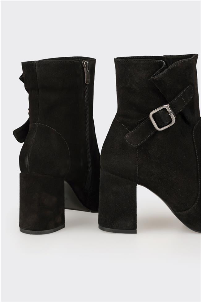 Siyah Deri Kadın Klasik Bot