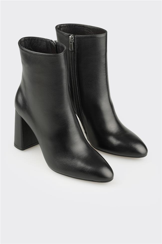 Siyah Deri Kadın Klasik Bot