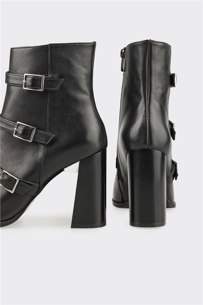 Siyah Deri Kadın Klasik Bot