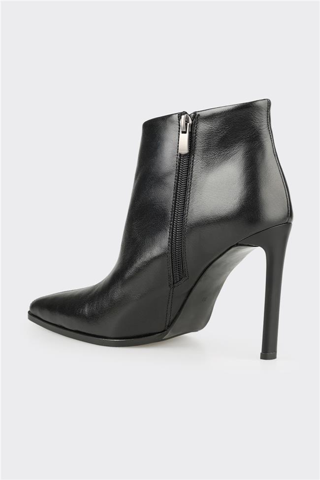 Siyah Deri Kadın Klasik Bot
