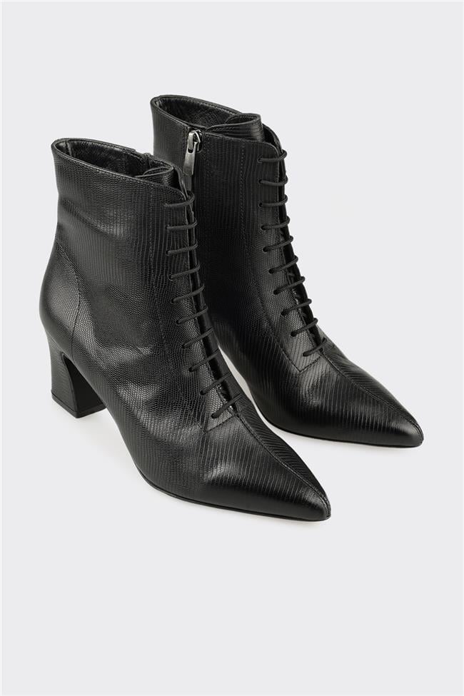 Siyah Deri Kadın Klasik Bot