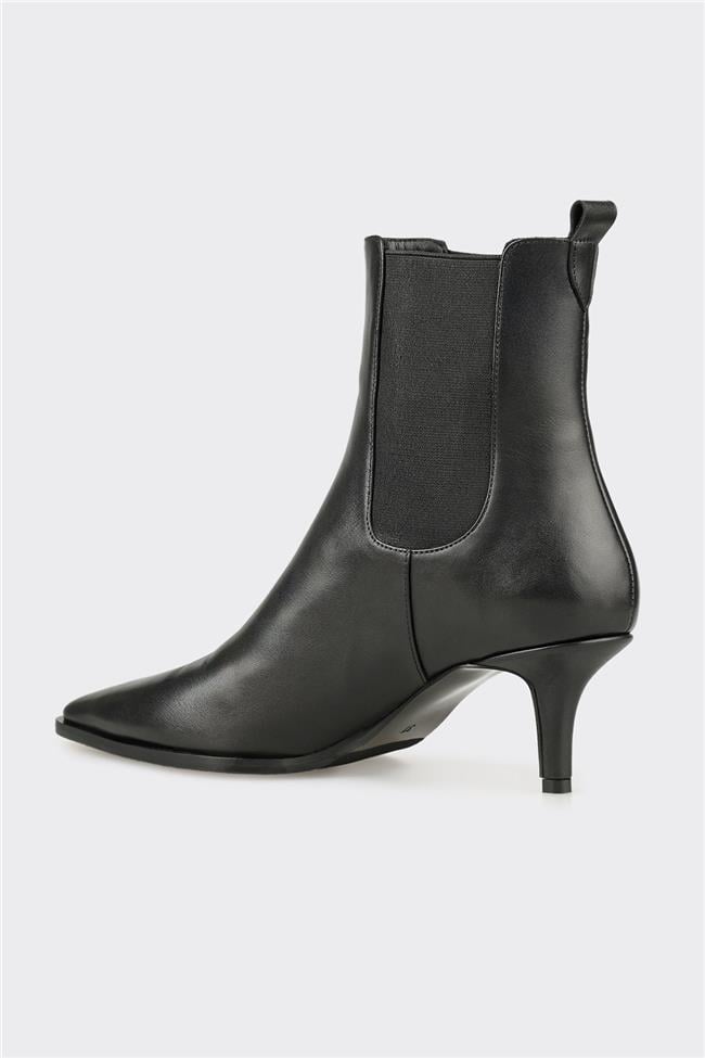 Siyah Deri Kadın Klasik Bot