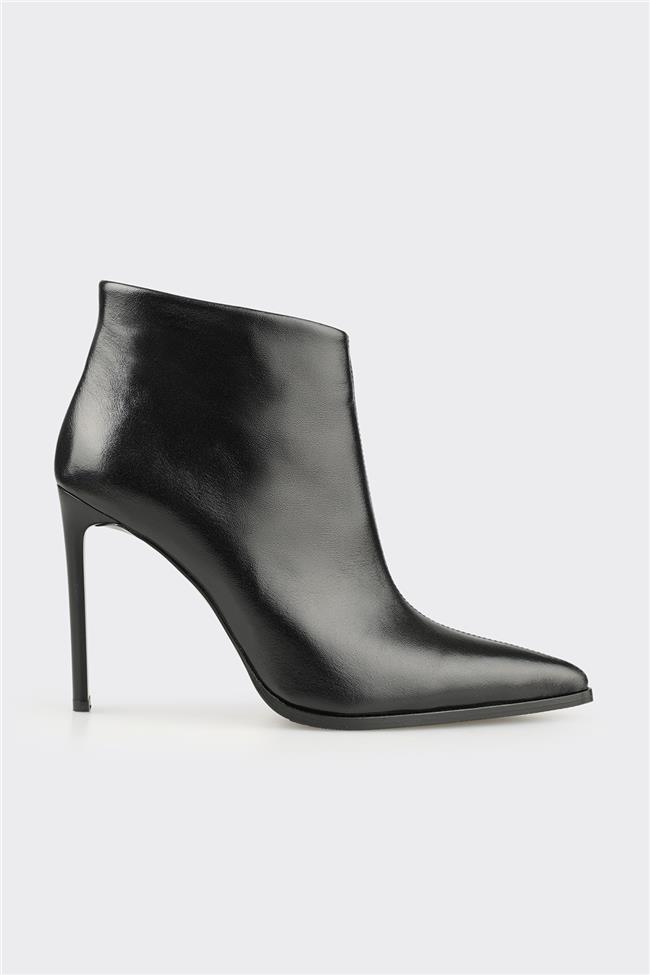 Siyah Deri Kadın Klasik Bot