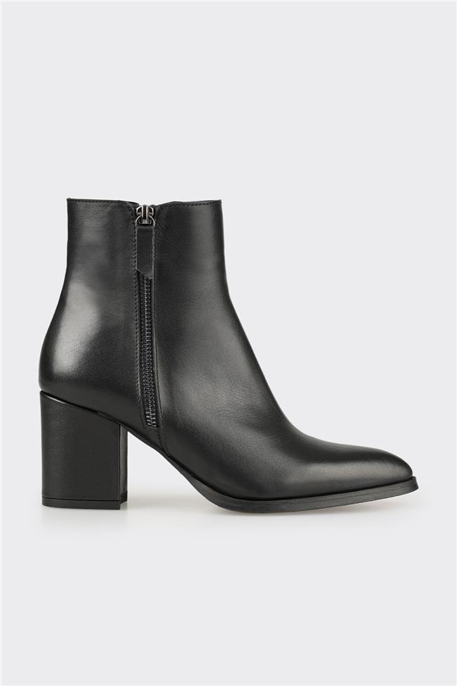 Siyah Deri Kadın Klasik Bot