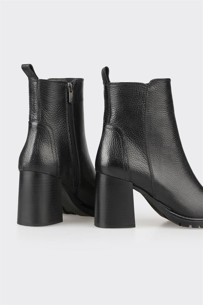 Siyah Deri Kadın Orta Topuk Bot