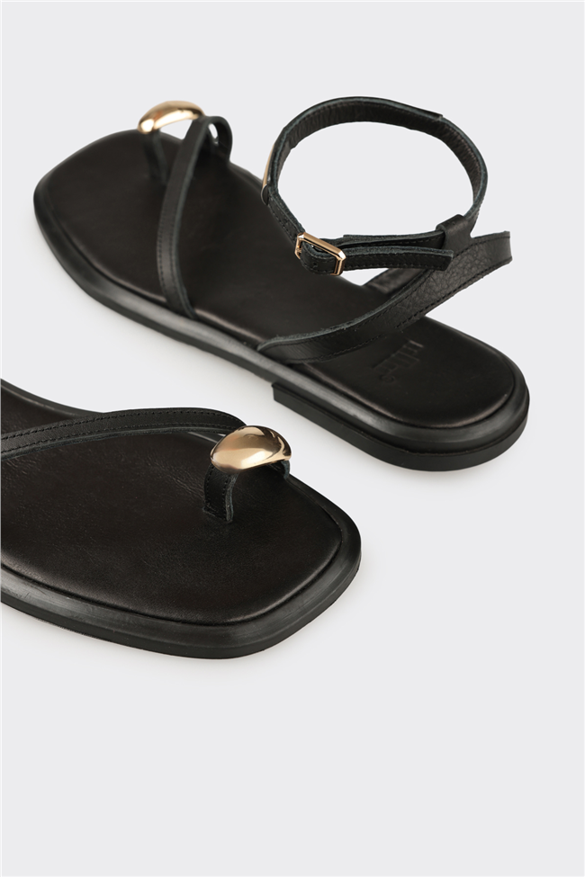 Siyah Deri Kadın Sandalet