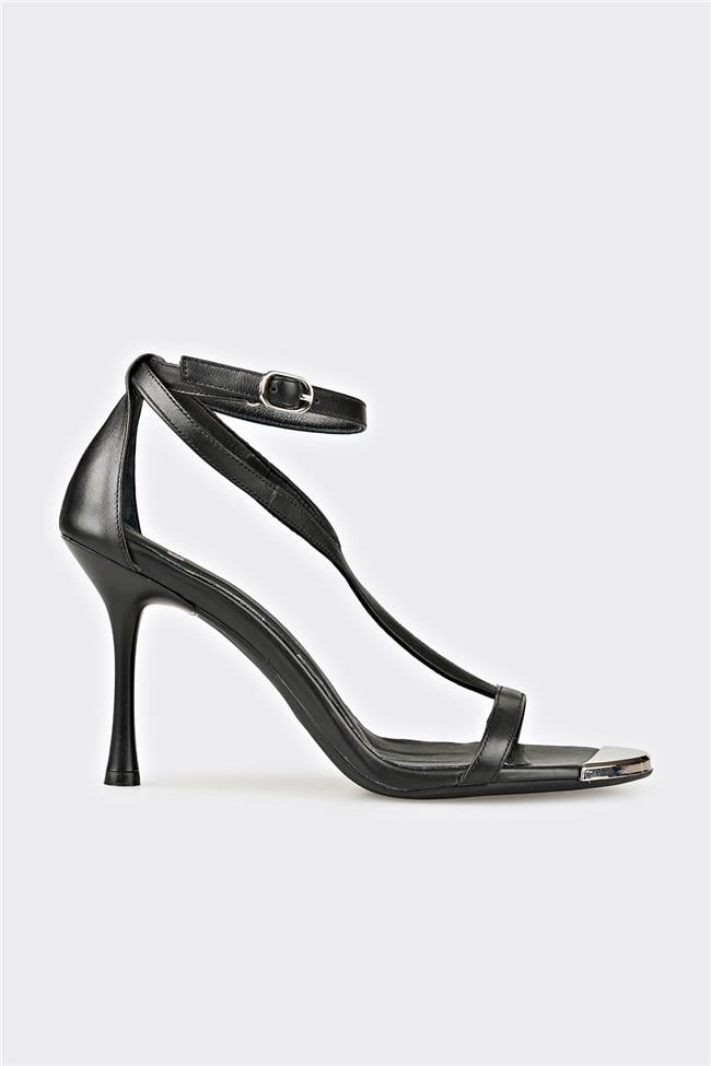 Siyah Deri Kadın Sandalet