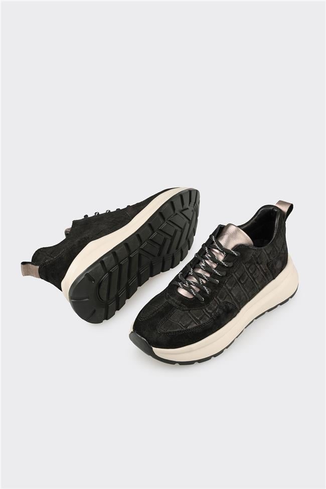 Siyah Deri Kadın Spor Ayakkabı
