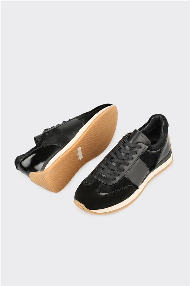 Siyah Deri Kadın Spor Ayakkabı