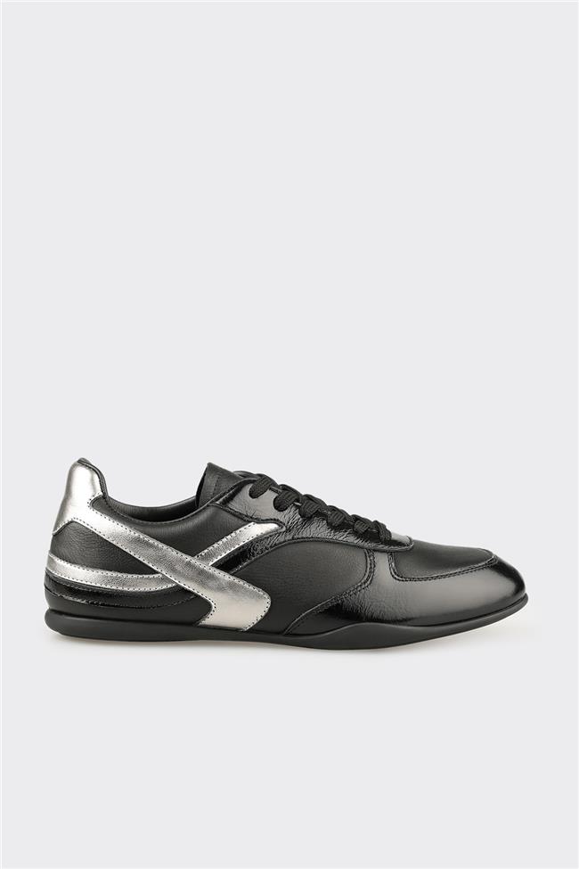 Siyah Deri Kadın Spor Ayakkabı