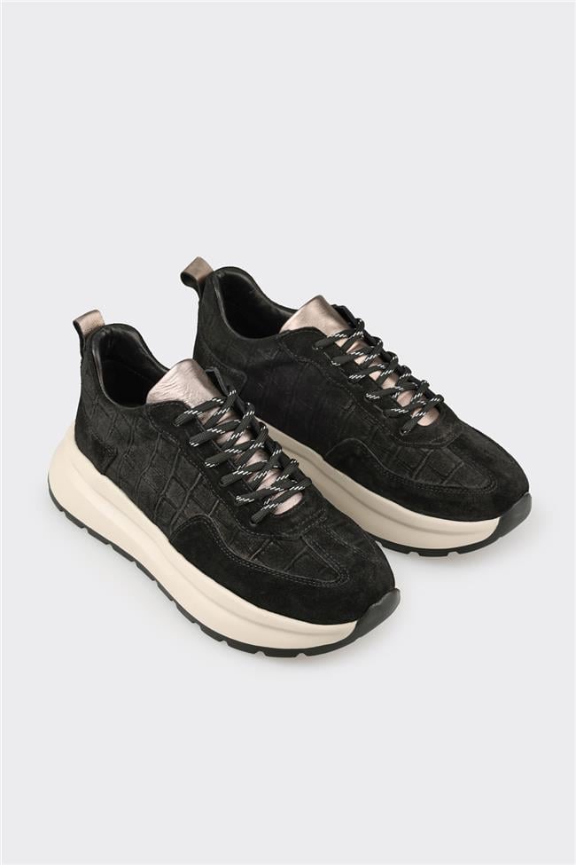 Siyah Deri Kadın Spor Ayakkabı