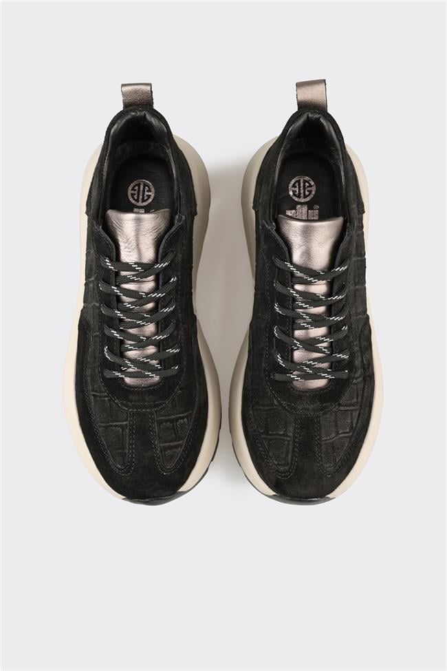 Siyah Deri Kadın Spor Ayakkabı