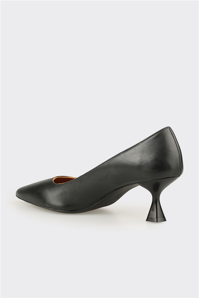 Siyah Deri Kadın Stiletto