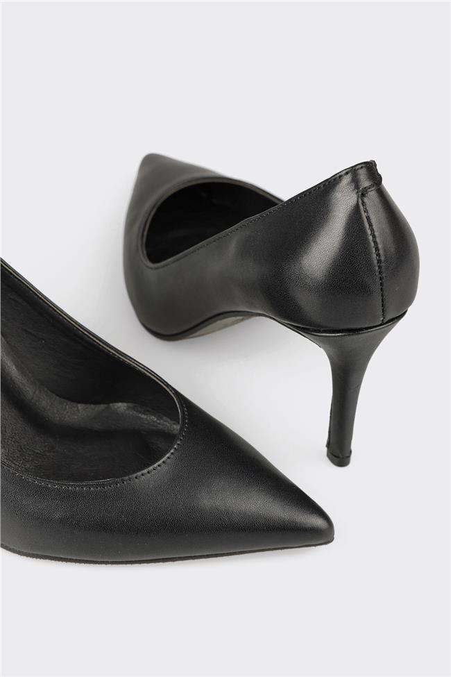 Siyah Deri Kadın Stiletto