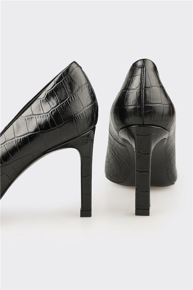 Siyah Deri Kadın Stiletto