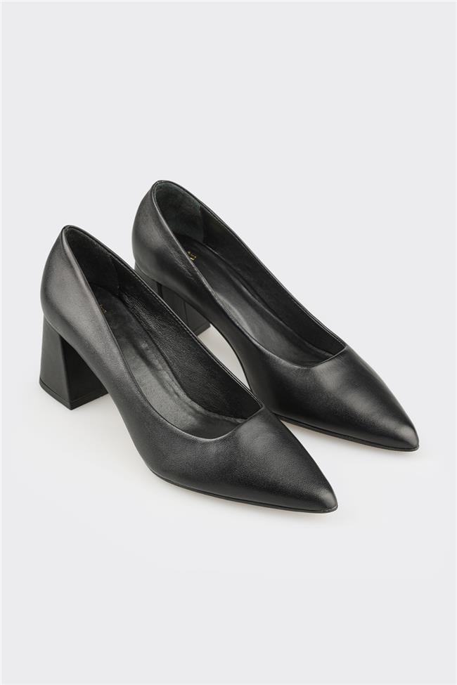 Siyah Deri Kadın Stiletto