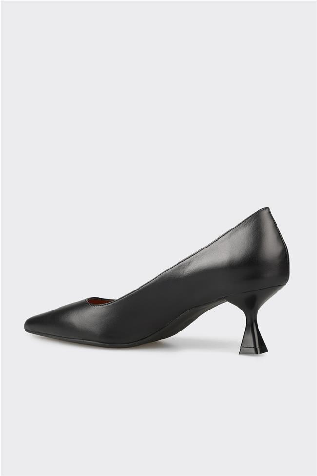 Siyah Deri Kadın Stiletto