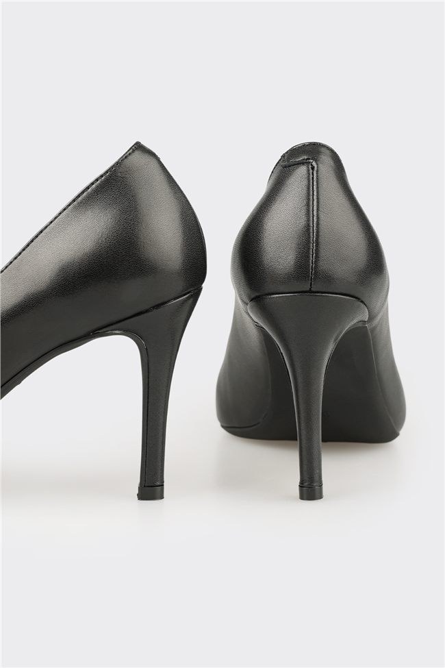 Siyah Deri Kadın Stiletto