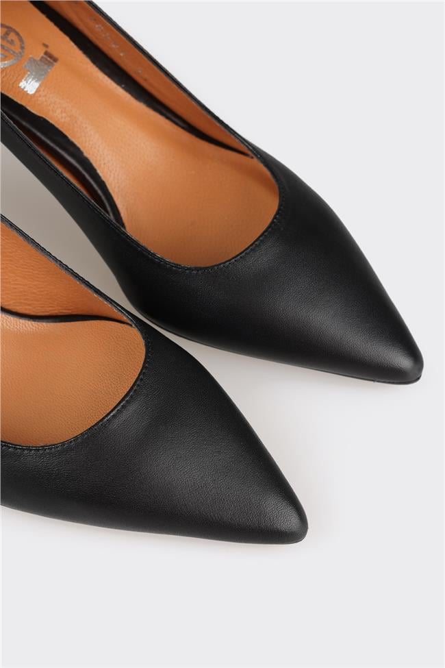 Siyah Deri Kadın Stiletto