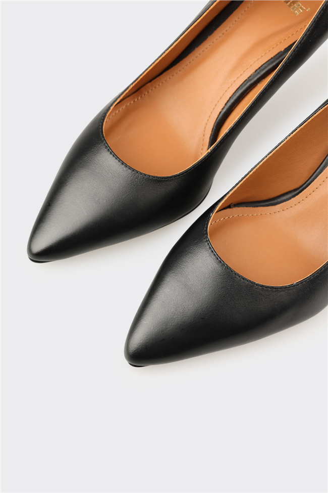 Siyah Deri Kadın Stiletto