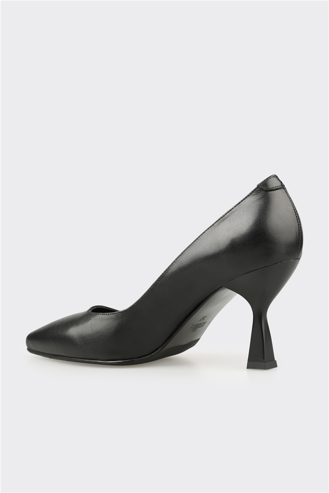 Siyah Deri Kadın Stiletto