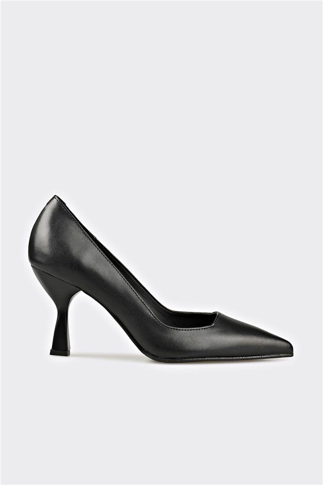 Siyah Deri Kadın Stiletto