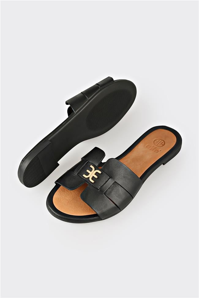 Siyah Deri Kadın Terlik