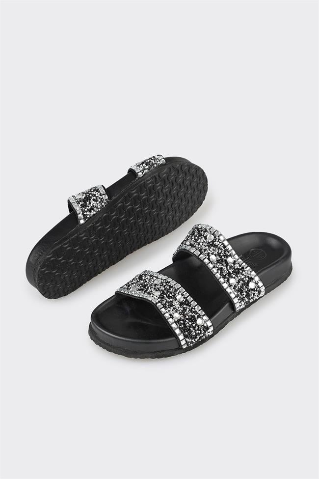 Siyah Deri Kadın Terlik