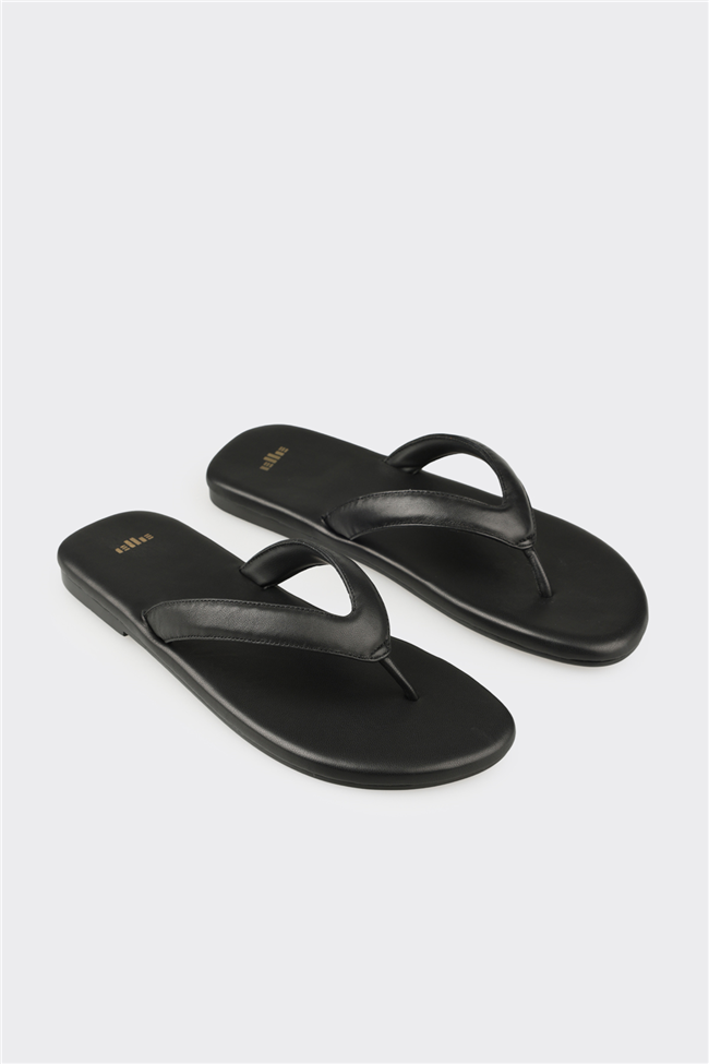 Siyah Deri Kadın Terlik
