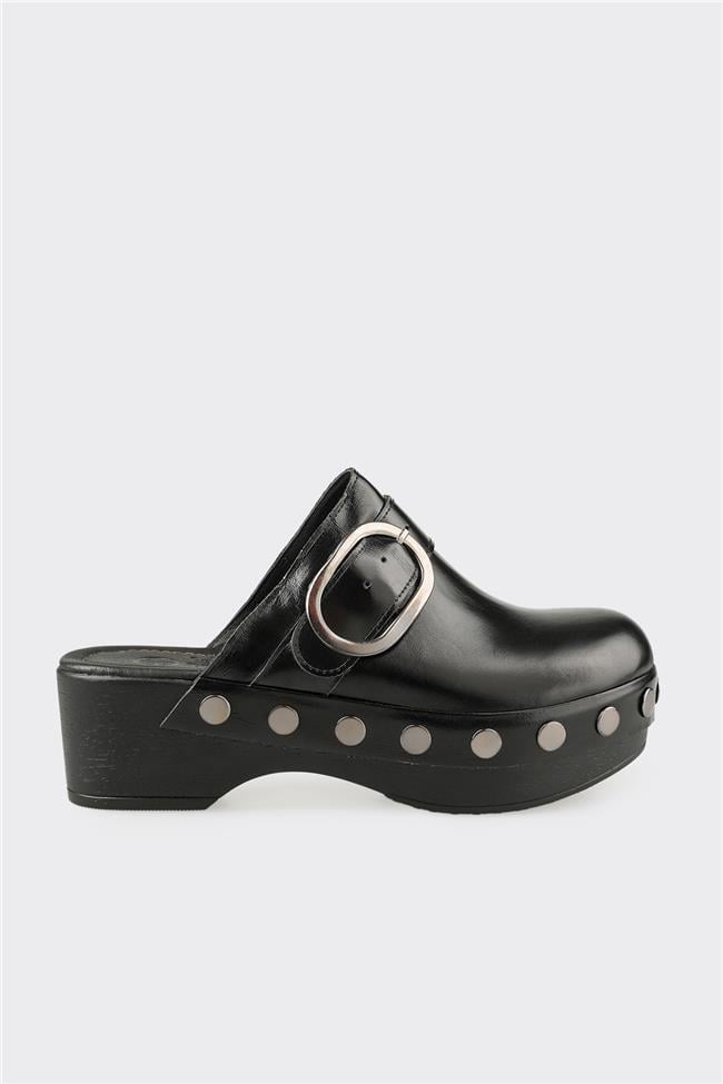 Siyah Deri Kadın Terlik