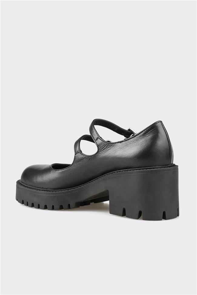 Siyah Deri Kadın Günlük Ayakkabı