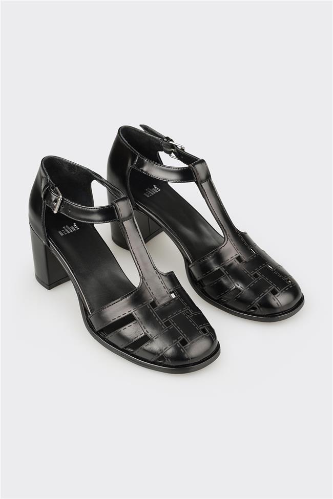 Siyah Deri Kadın Topuklu Ayakkabı