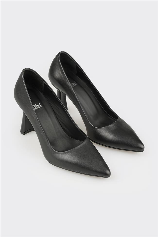 Siyah Deri Kadın Topuklu Ayakkabı