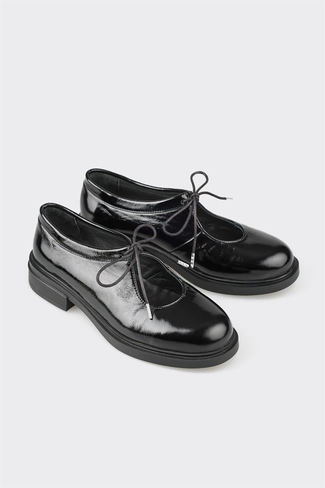 Siyah Deri Kadın Topuklu Ayakkabı