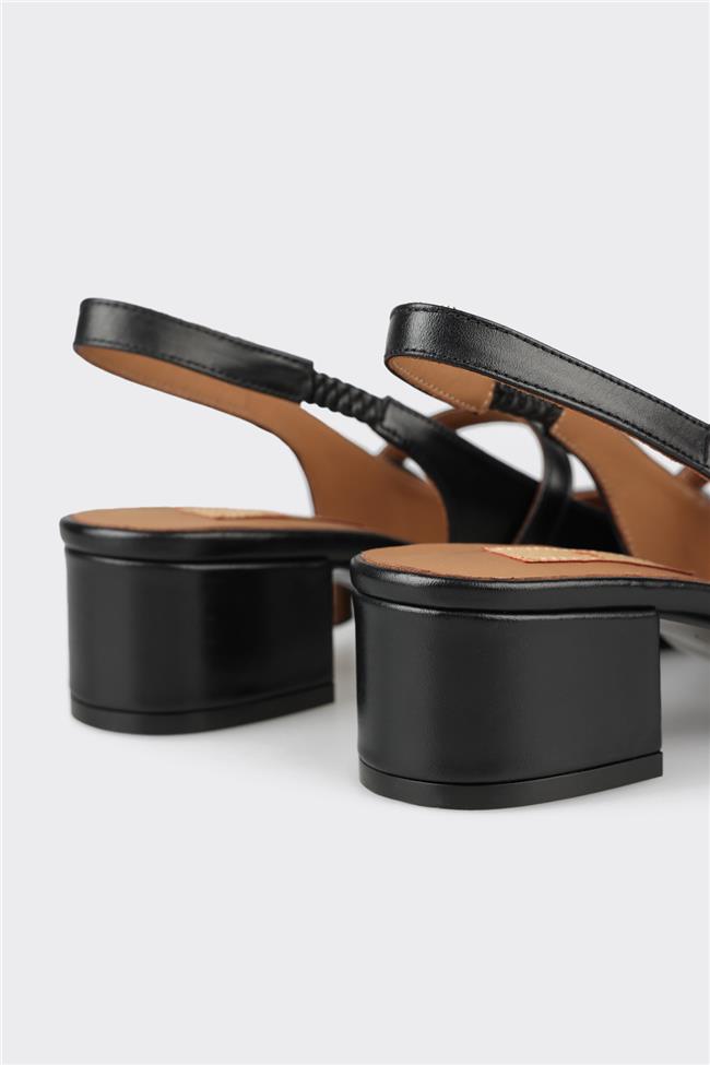 Siyah Deri Kadın Topuklu Ayakkabı