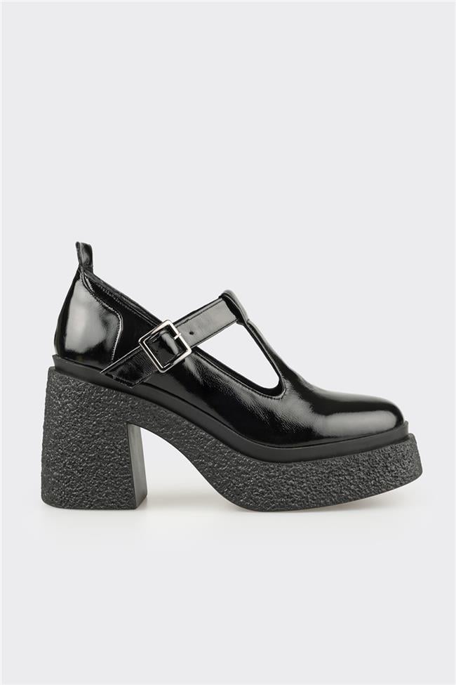 Siyah Deri Kadın Topuklu Ayakkabı
