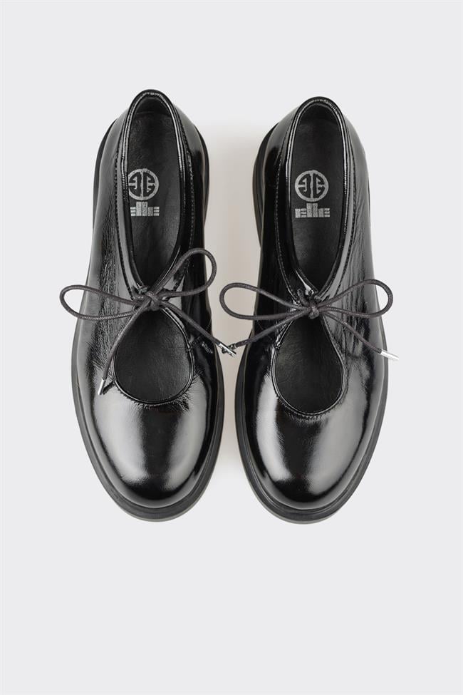 Siyah Deri Kadın Topuklu Ayakkabı