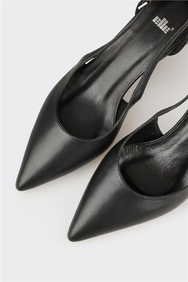 Siyah Deri Kadın Topuklu Ayakkabı