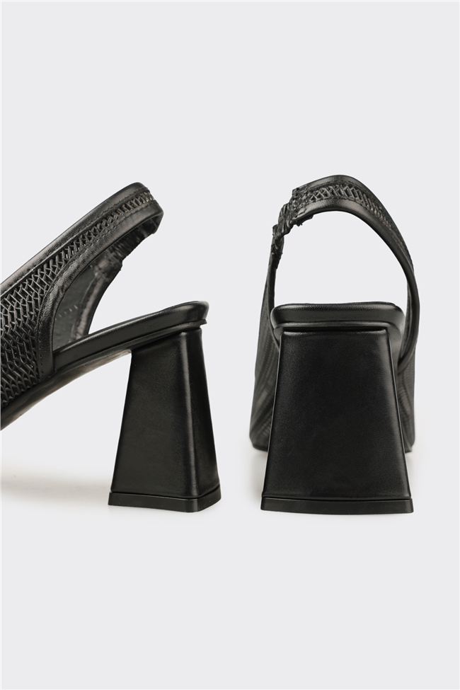 Siyah Deri Kadın Topuklu Ayakkabı