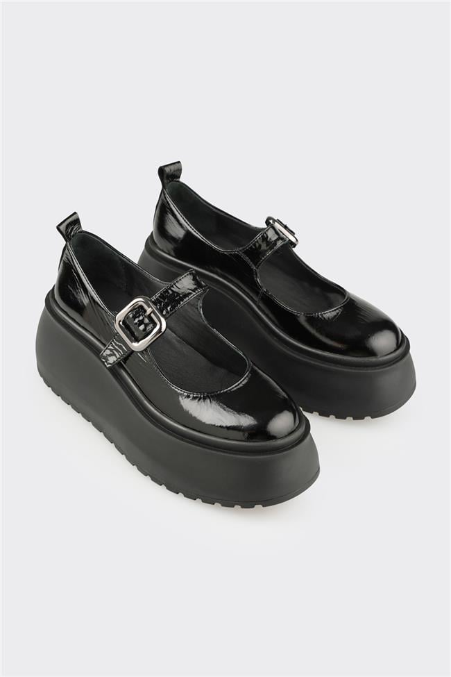 Siyah Deri Kadın Topuklu Ayakkabı