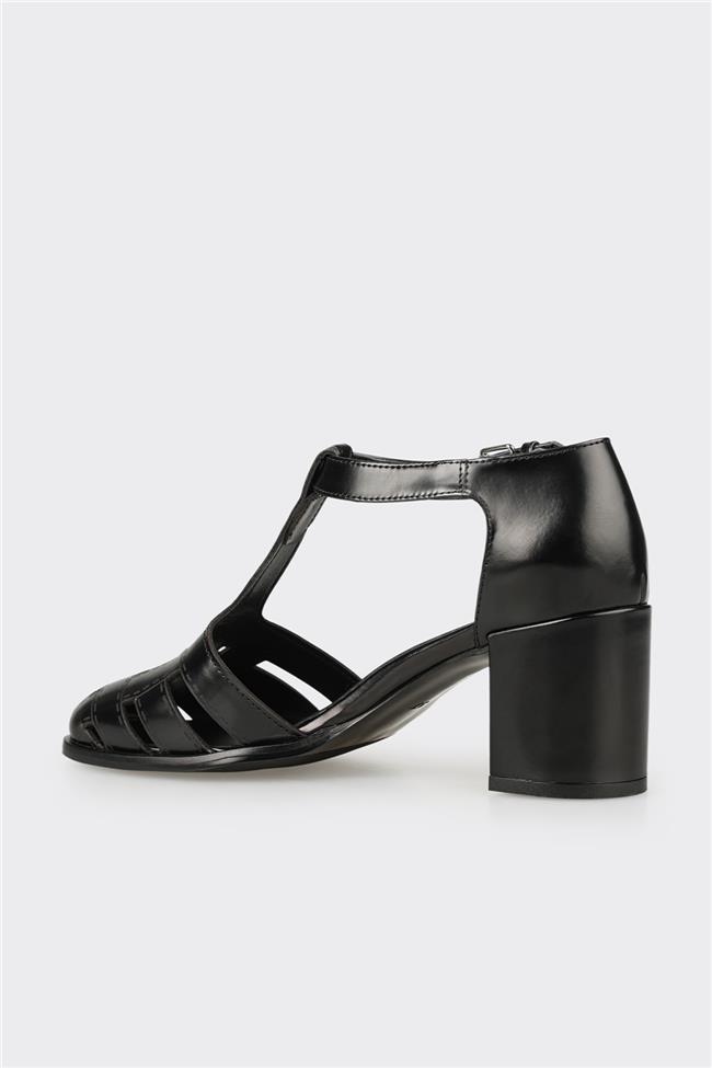 Siyah Deri Kadın Topuklu Ayakkabı