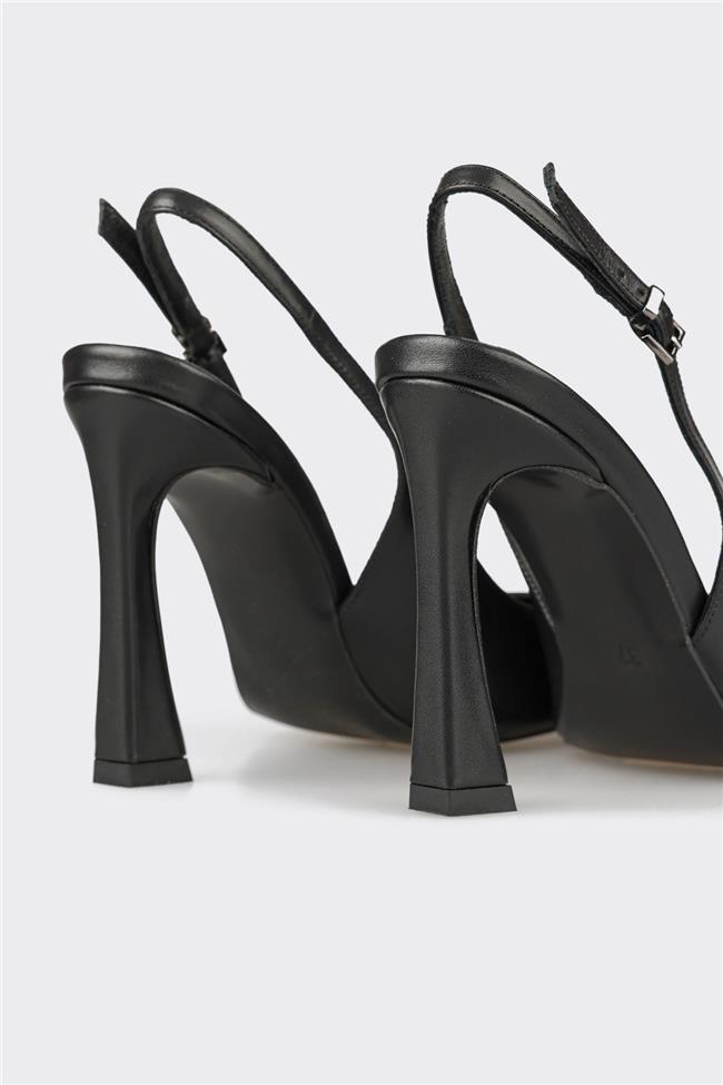 Siyah Deri Kadın Topuklu Ayakkabı