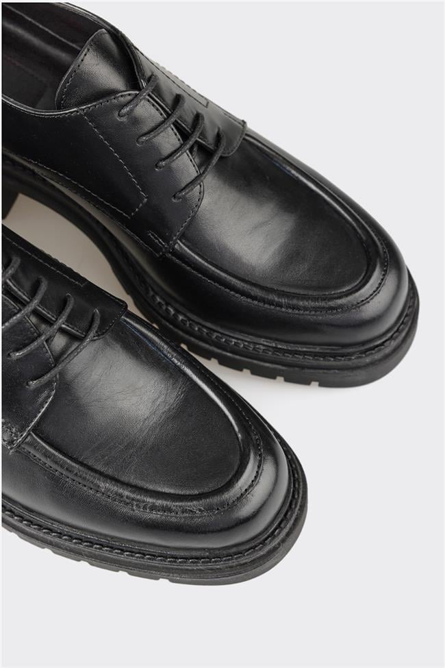 Siyah Deri Kadın Topuklu Ayakkabı