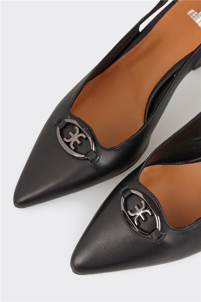 Siyah Deri Kadın Topuklu Ayakkabı