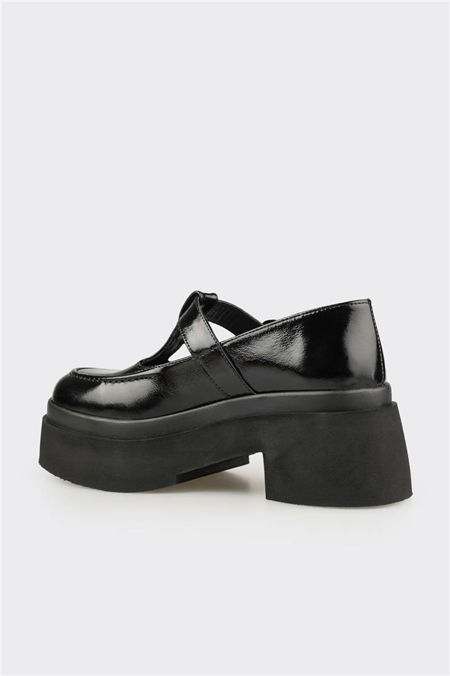 Siyah Deri Kadın Topuklu Ayakkabı