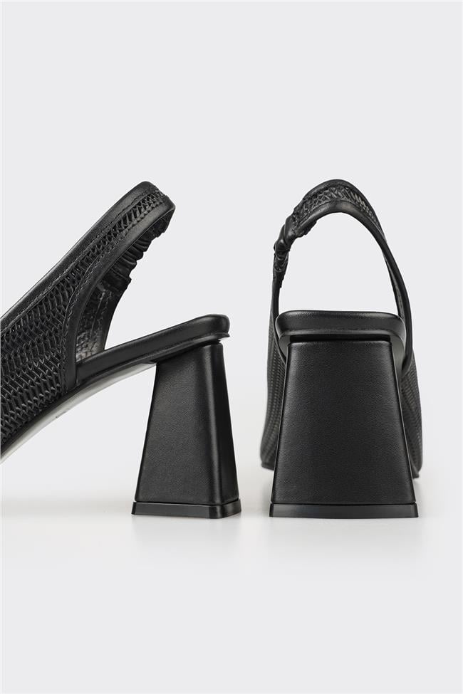 Siyah Deri Kadın Topuklu Ayakkabı