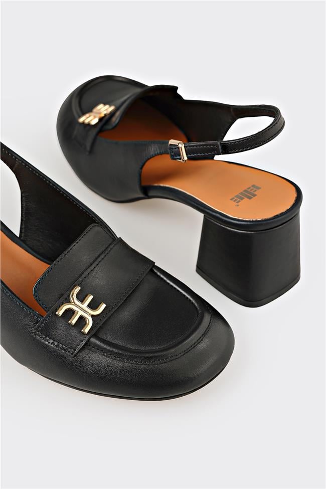 Siyah Deri Kadın Topuklu Ayakkabı